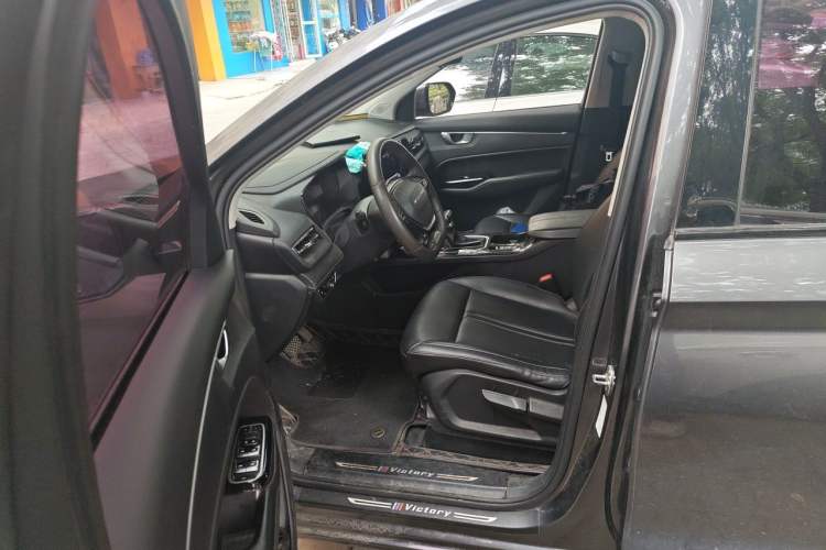 Used Wuling Victory 2020 1.5T CVT Luxury Model Left Front Seat