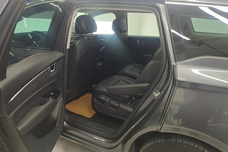 Used Wuling Victory 2020 1.5T CVT Luxury Model Left Rear Seat