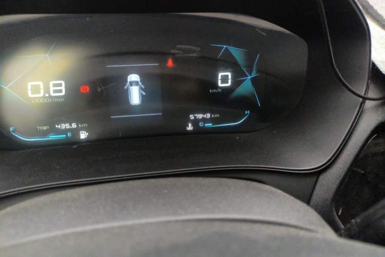 Used Wuling Victory 2020 1.5T Manual Elite Edition Odometer Close Up