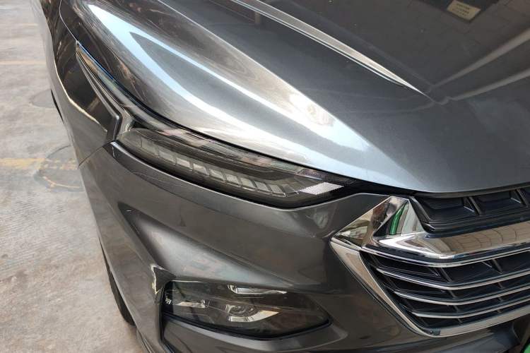 Used Wuling Victory 2020 1.5T CVT Flagship Edition Right Front Headlight