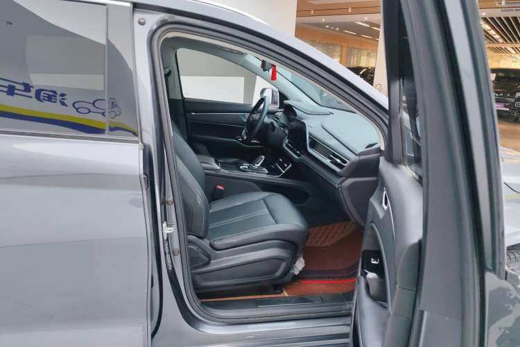 Used Wuling Victory 2020 1.5T CVT Flagship Edition Right Front Seat