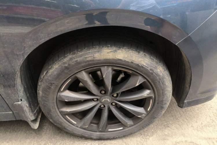 Used Wuling Victory 2020 1.5T Manual Elite Edition Right Front Wheel Hub