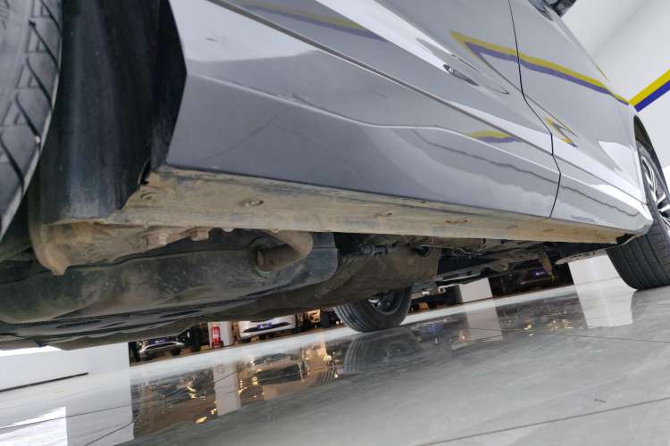 Used Wuling Victory 2020 1.5T CVT Flagship Edition Right Side Sill