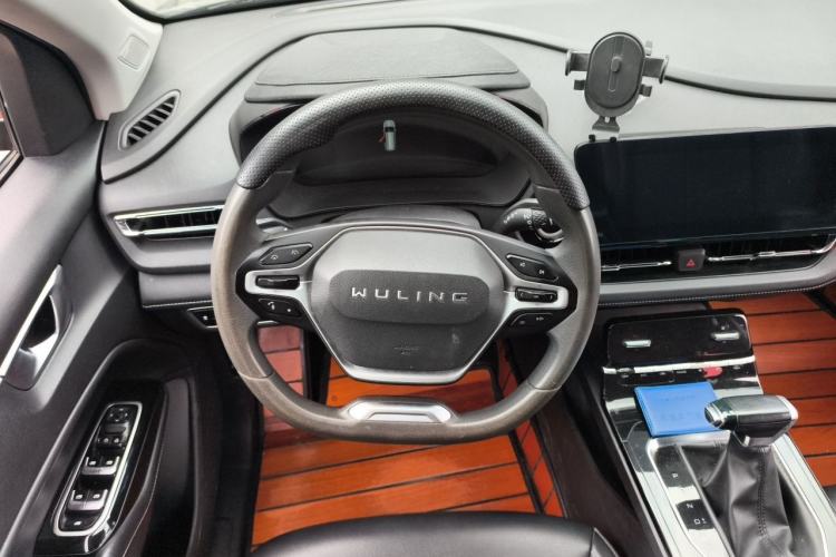 Used Wuling Victory 2020 1.5T CVT Luxury Model Steering Wheel