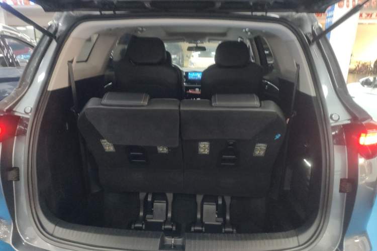 Used Wuling Victory 2020 1.5T CVT Flagship Edition Trunk