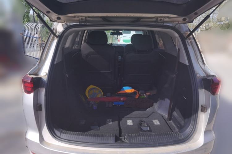 Used Wuling Victory 2020 1.5T CVT Flagship Edition Trunk