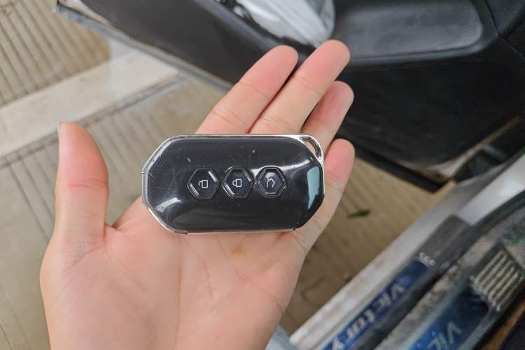 Used Wuling Victory 2020 1.5T CVT Flagship Business Class Vehicle Key