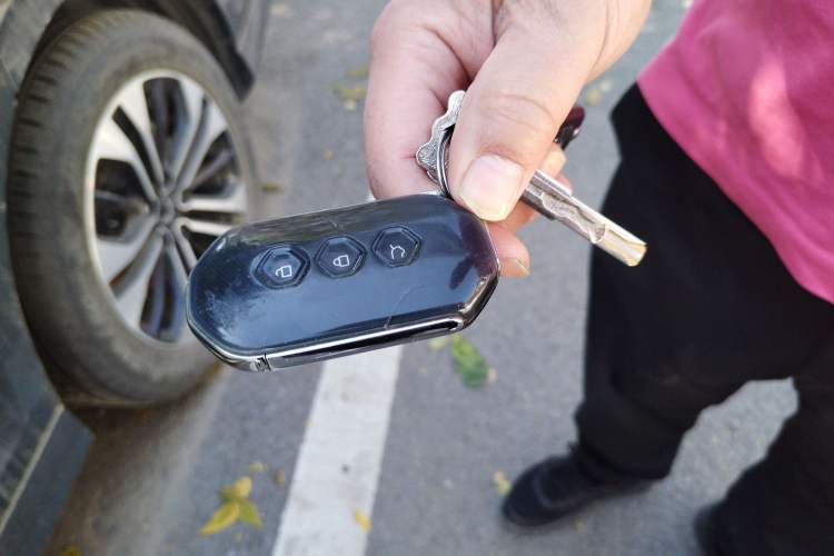 Used Wuling Victory 2020 1.5T CVT Flagship Edition Vehicle Key