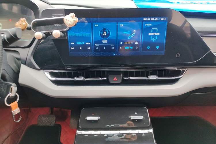 Used Wuling Victory 2020 1.5T CVT Elite Model Audio And AC Panel