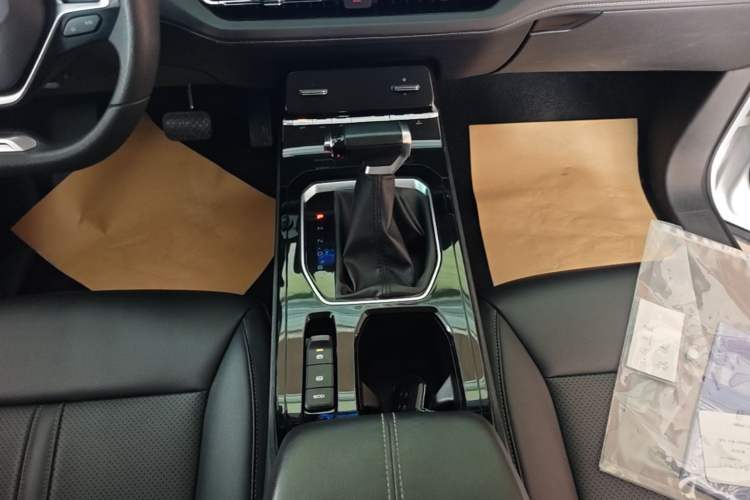Used Wuling Victory 2020 1.5T CVT Luxury Model Audio And AC Panel