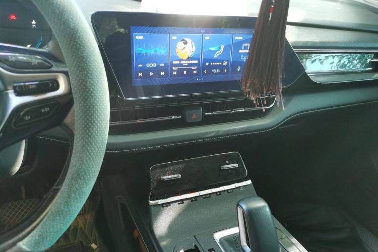 Used Wuling Victory 2020 1.5T CVT Flagship Edition Audio And AC Panel