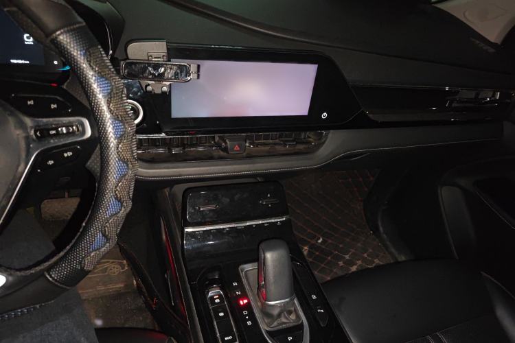 Used Wuling Victory 2020 1.5T CVT Flagship Edition Audio And AC Panel