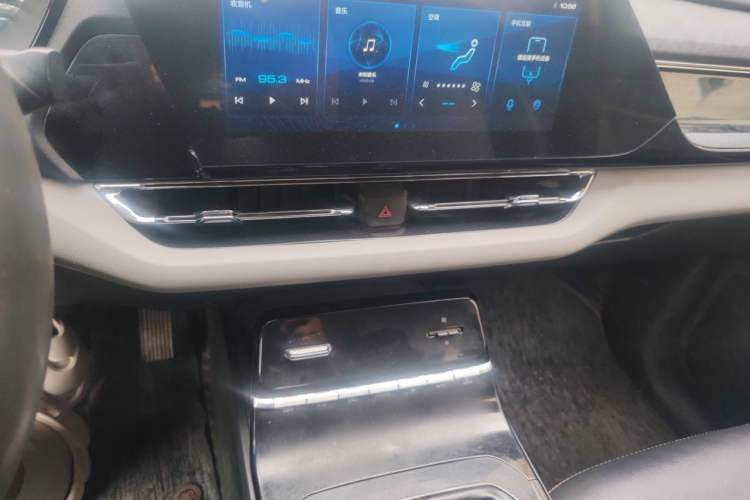 Used Wuling Victory 2020 1.5T Manual Elite Edition Audio And AC Panel