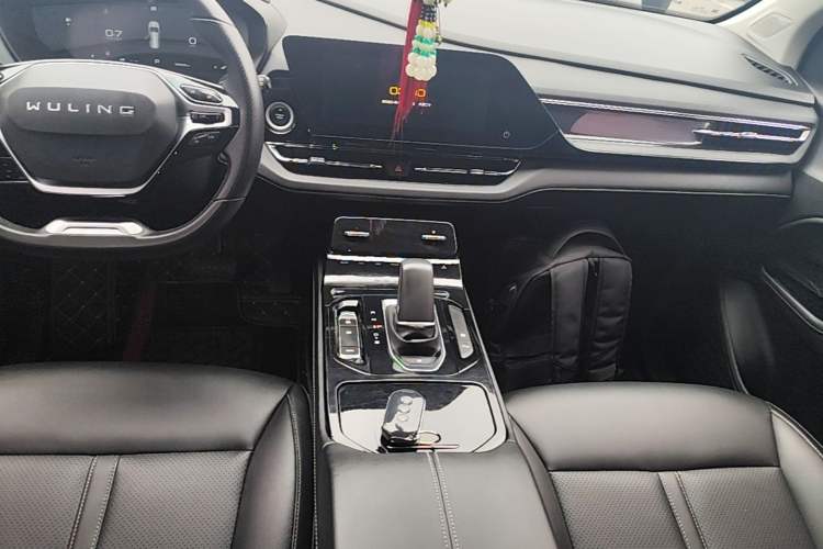 Used Wuling Victory 2020 1.5T CVT Flagship Edition Audio And AC Panel