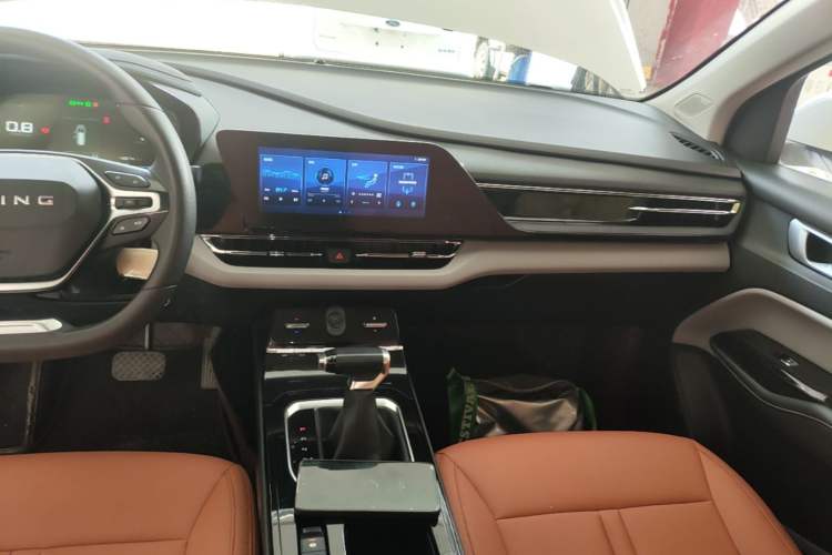 Used Wuling Victory 2020 1.5T CVT Elite Model Audio And AC Panel