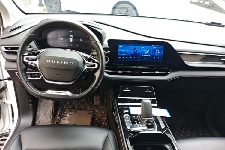 Used Wuling Victory 2020 1.5T CVT Flagship Edition Center Console