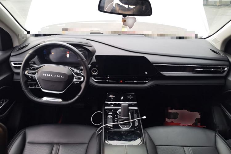 Used Wuling Victory 2020 1.5T CVT Flagship Edition Center Console