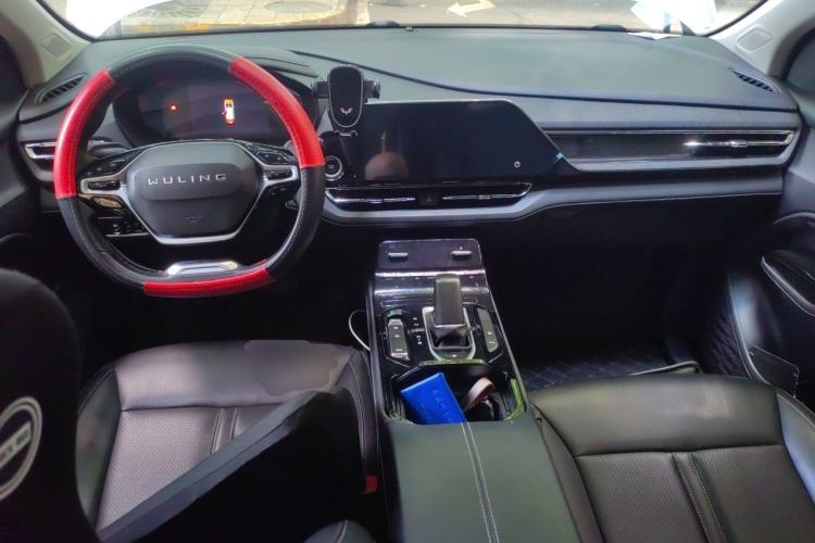 Used Wuling Victory 2020 1.5T CVT Flagship Edition Center Console