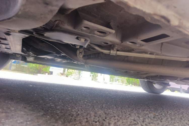 Used Wuling Victory 2020 1.5T CVT Elite Model Chassis Front Left