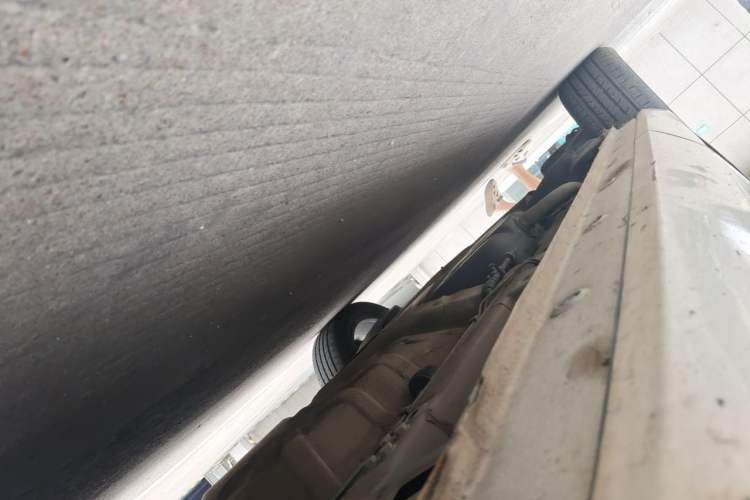 Used Wuling Victory 2020 1.5T CVT Luxury Model Chassis Front Right