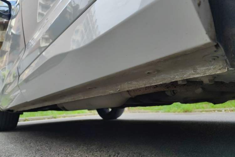 Used Wuling Victory 2020 1.5T CVT Luxury Model Chassis Rear Left