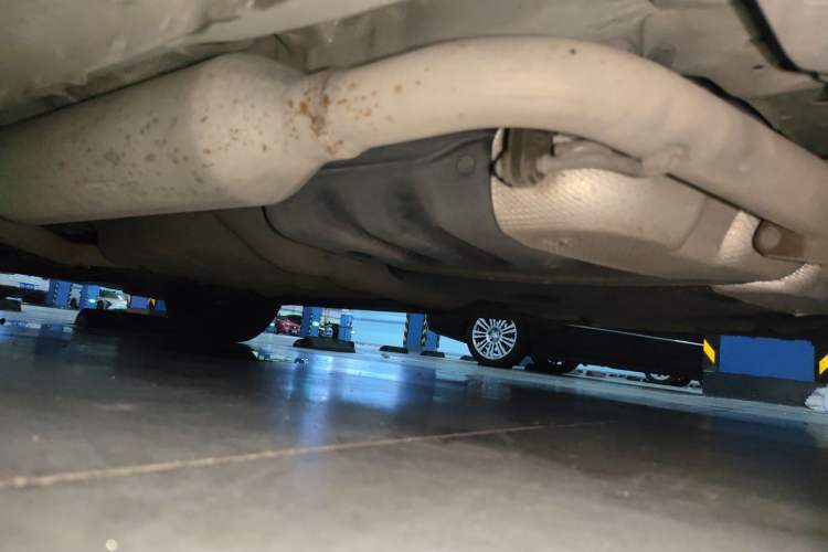 Used Wuling Victory 2020 1.5T CVT Flagship Edition Chassis Rear Left