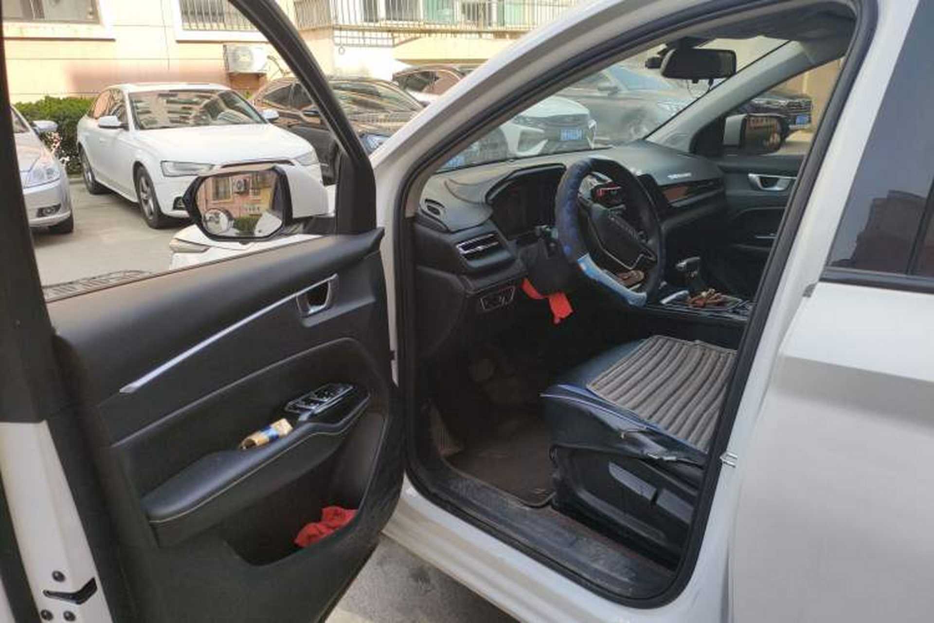 Used Wuling Victory 2020 1.5T CVT Luxury Model Driver Seat