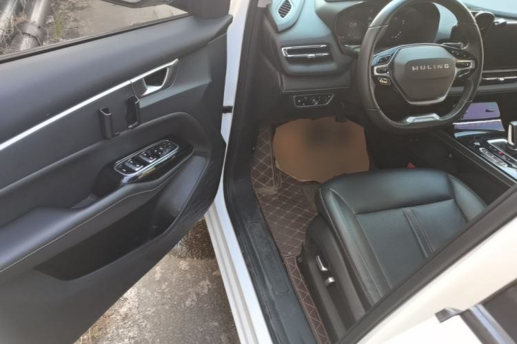 Used Wuling Victory 2020 1.5T CVT Flagship Edition Driver Seat