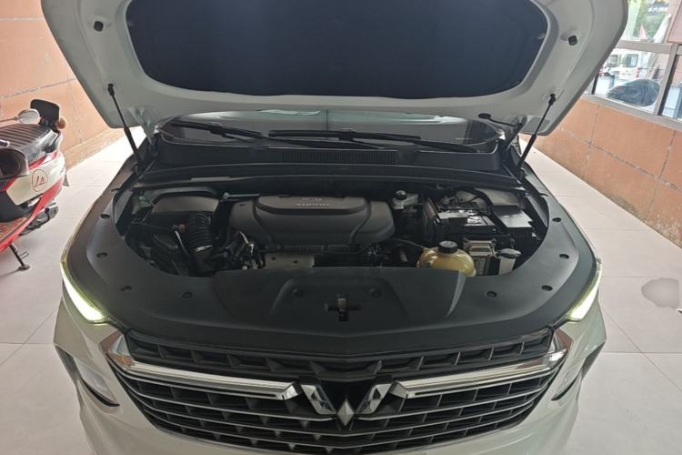 Used Wuling Victory 2020 1.5T CVT Luxury Model Engine Bay