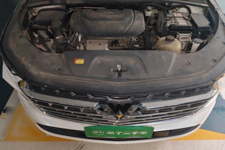 Used Wuling Victory 2020 1.5T CVT Flagship Edition Engine Bay