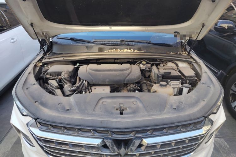 Used Wuling Victory 2020 1.5T CVT Flagship Edition Engine Bay
