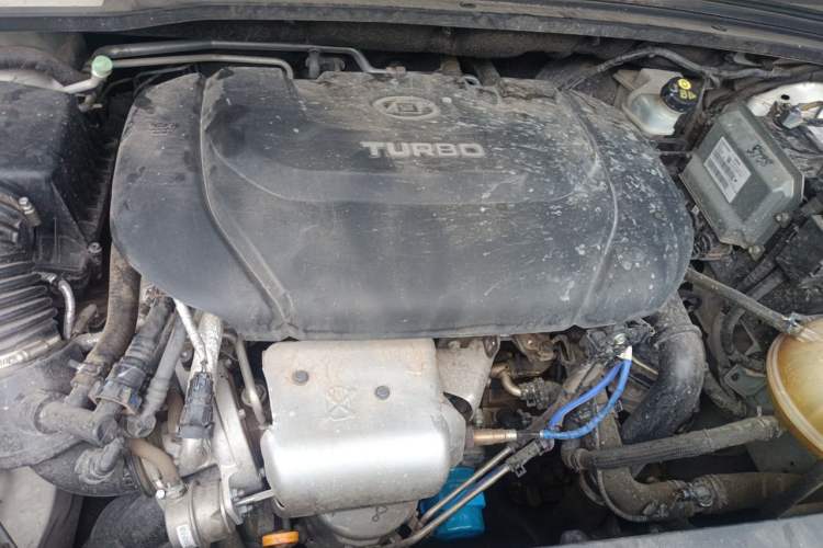 Used Wuling Victory 2020 1.5T CVT Flagship Edition Engine Bay