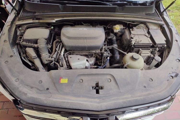 Used Wuling Victory 2020 1.5T CVT Flagship Edition Engine Bay