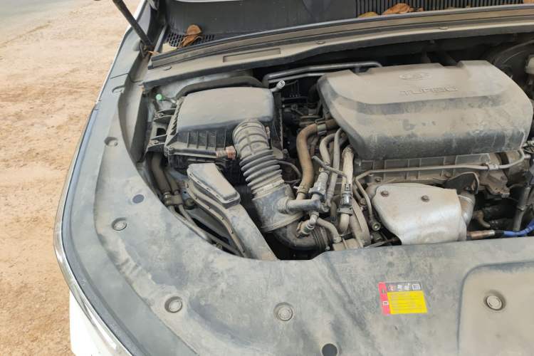 Used Wuling Victory 2020 1.5T Manual Elite Edition Engine Bay Right