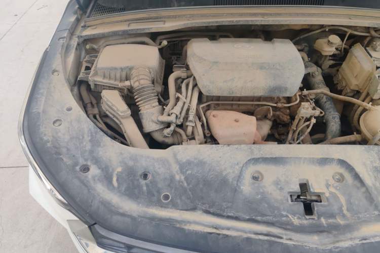 Used Wuling Victory 2020 1.5T Manual Elite Edition Engine Bay Right