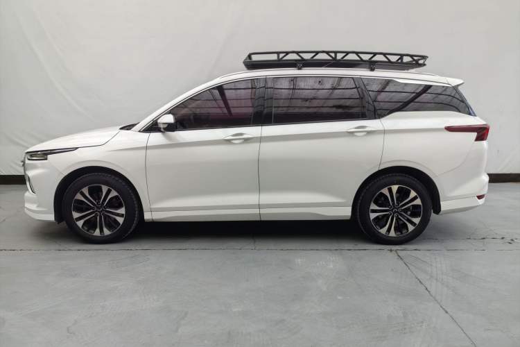 Used Wuling Victory 2020 1.5T CVT Flagship Edition Exterior 12