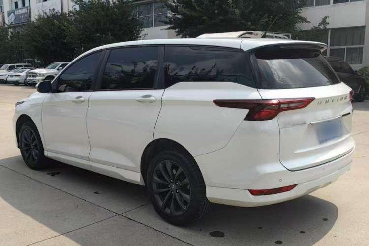 Used Wuling Victory 2020 1.5T Manual Elite Edition Exterior 3