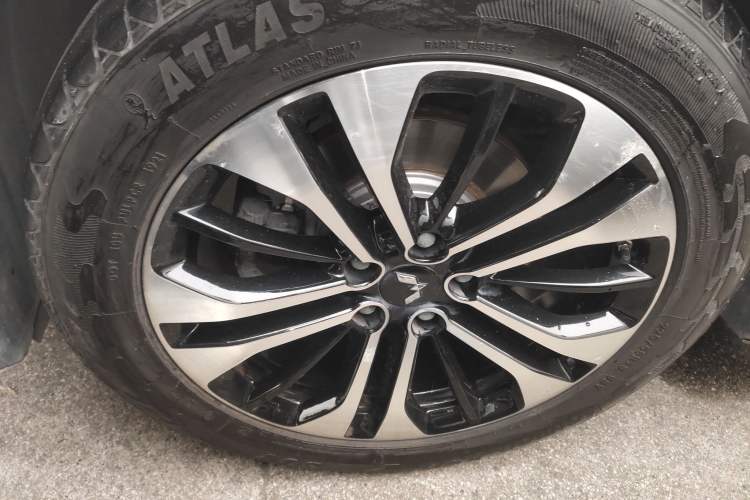 Used Wuling Victory 2020 1.5T CVT Flagship Edition Exterior 4
