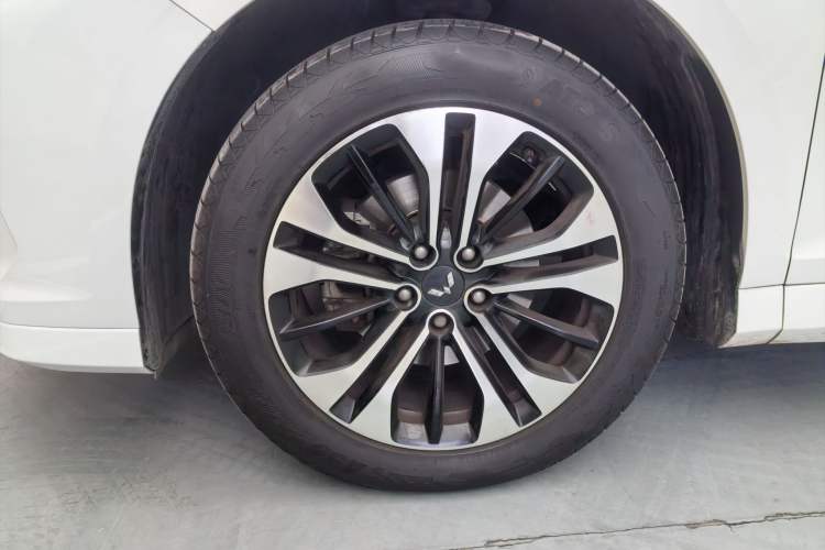 Used Wuling Victory 2020 1.5T CVT Flagship Edition Exterior 4