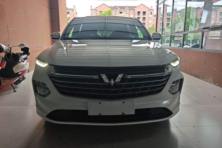 Used Wuling Victory 2020 1.5T CVT Luxury Model Front