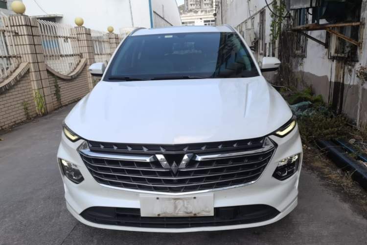 Used Wuling Victory 2020 1.5T CVT Flagship Edition Front
