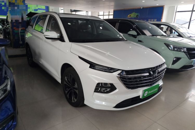 Used Wuling Victory 2020 1.5T CVT Flagship Edition Front Right 45 Deg