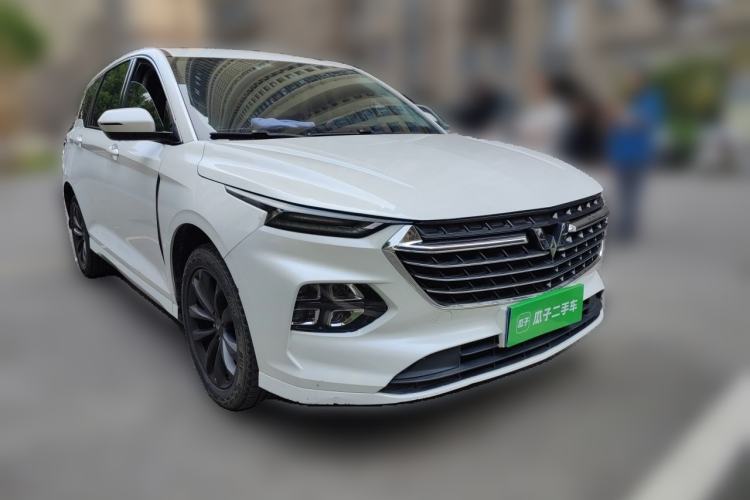 Used Wuling Victory 2020 1.5T CVT Luxury Model Front Right 45 Deg