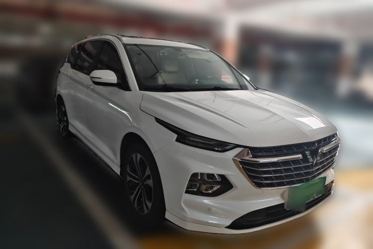 Used Wuling Victory 2020 1.5T CVT Flagship Edition Front Right 45 Deg