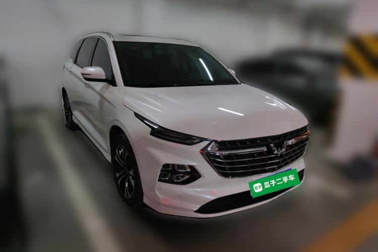 Used Wuling Victory 2020 1.5T CVT Flagship Edition Front Right 45 Deg