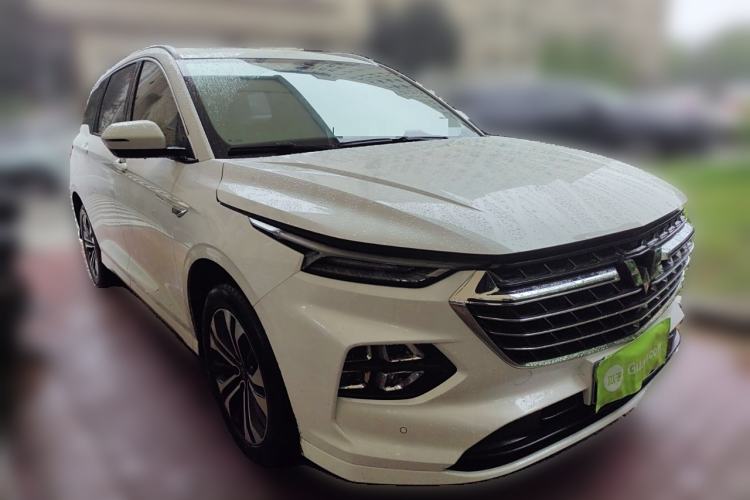 Used Wuling Victory 2020 1.5T CVT Flagship Edition Front Right 45 Deg