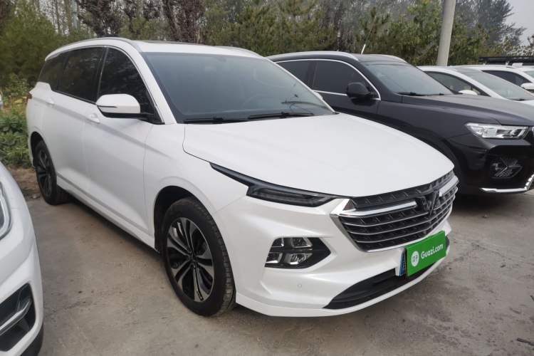 Used Wuling Victory 2020 1.5T CVT Flagship Edition Front Right 45 Deg