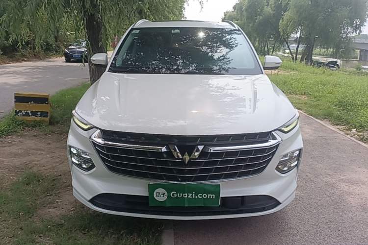 Used Wuling Victory 2020 1.5T CVT Flagship Edition Front