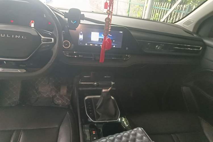 Used Wuling Victory 2020 1.5T CVT Luxury Model Gear Lever