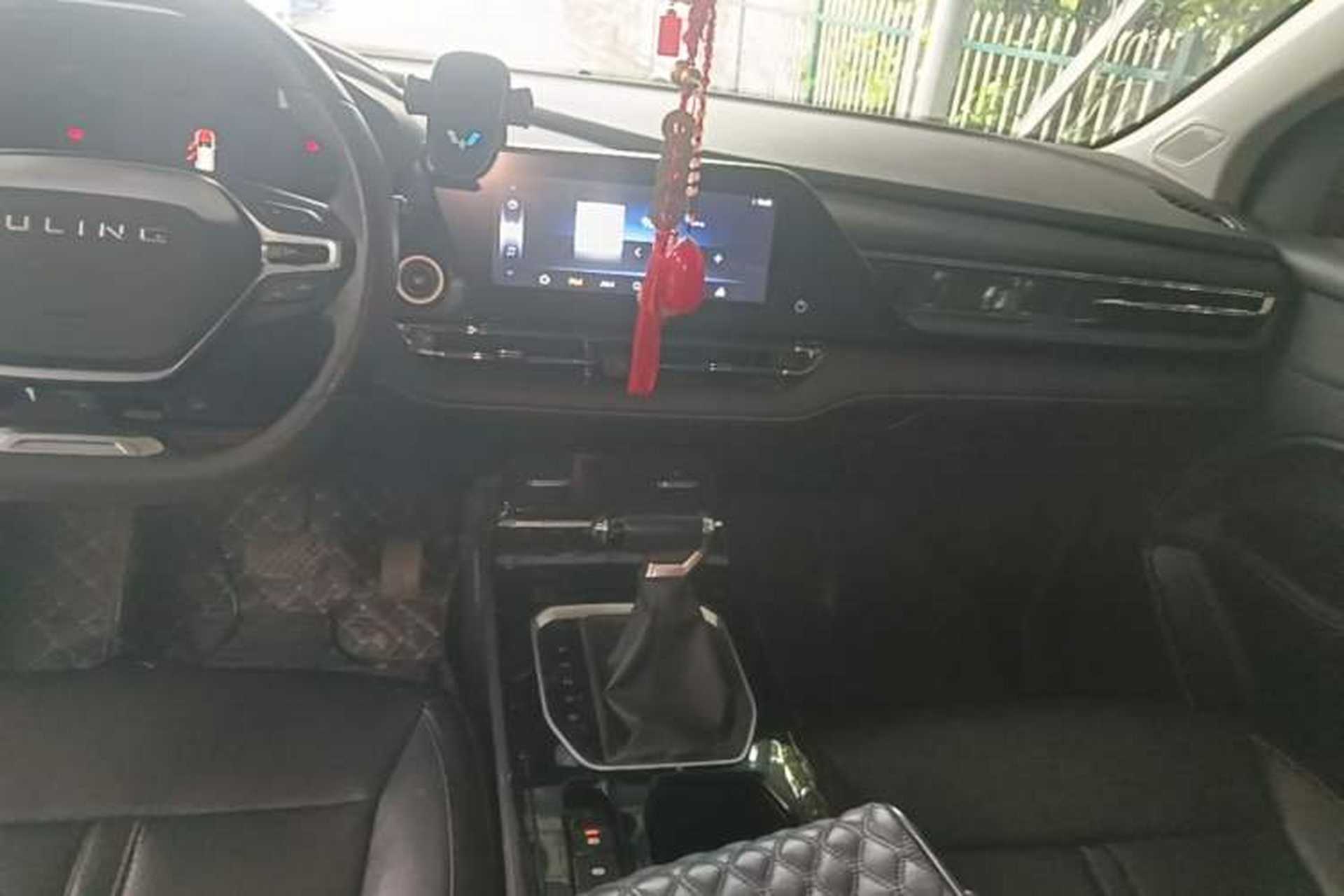 Used Wuling Victory 2020 1.5T CVT Luxury Model Gear Lever